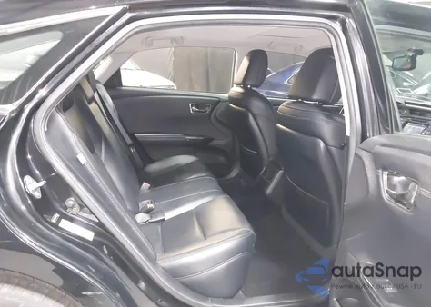 2016 Toyota Avalon Xle Plus z USA, uszkodzony, nr VIN 4T1BK1EB7GU217160